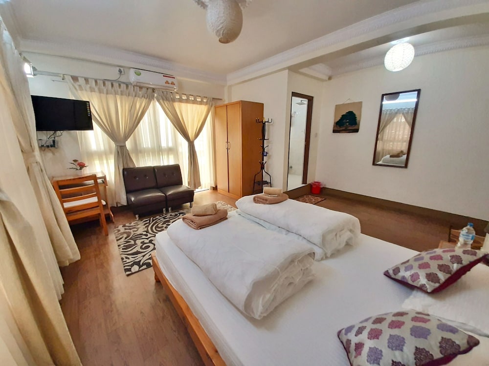 Deluxe Double Room photo 2