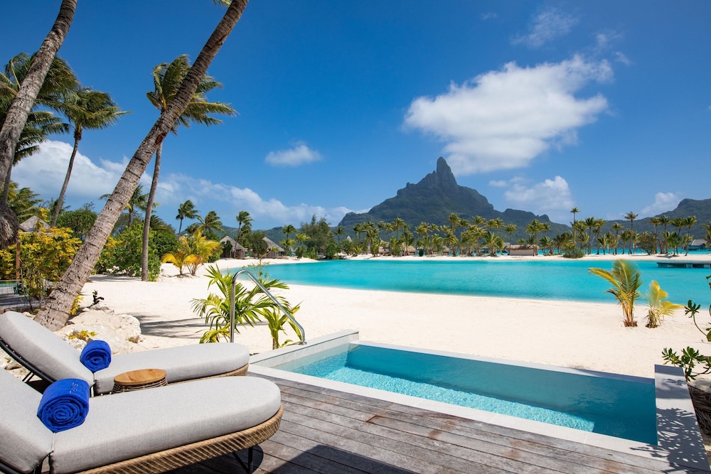 Bungalow, 1 King Bed, Lagoon View