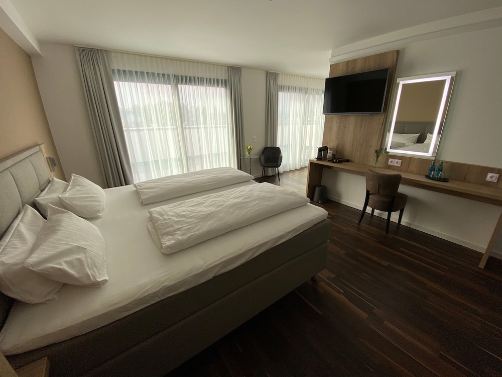 Deluxe Studio Suite photo 1