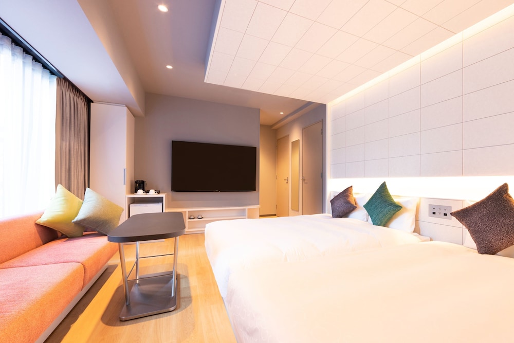 Executive Twin Room, High Floor, Non Smoking for 4 people