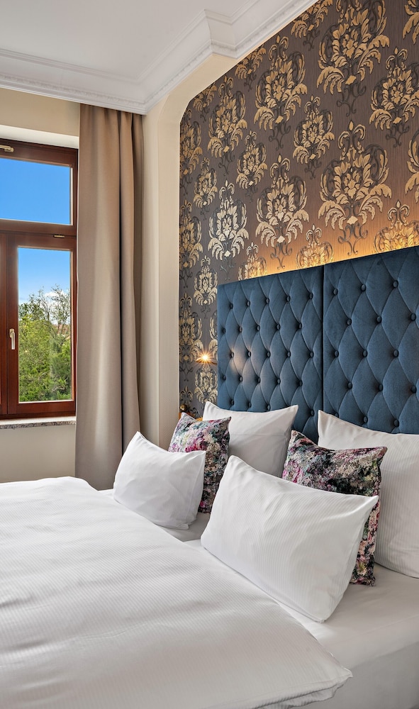 Business Double Room Single Use photo 3