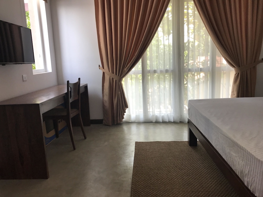 Deluxe Double Room, Private Bathroom, Garden View photo 3