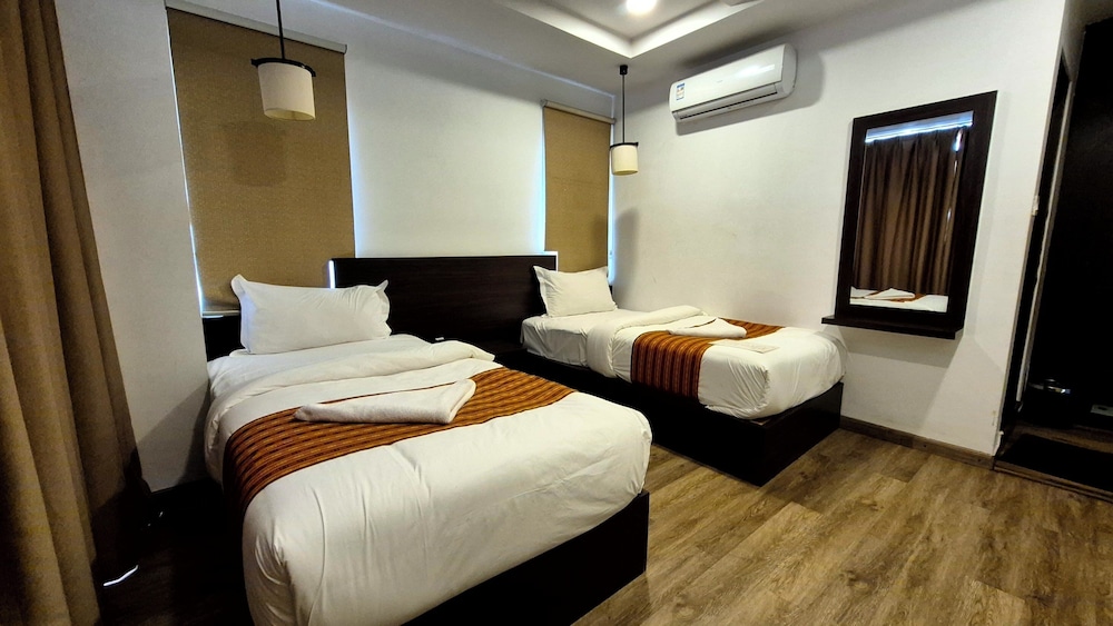 Deluxe Double or Twin Room, Balcony, City View