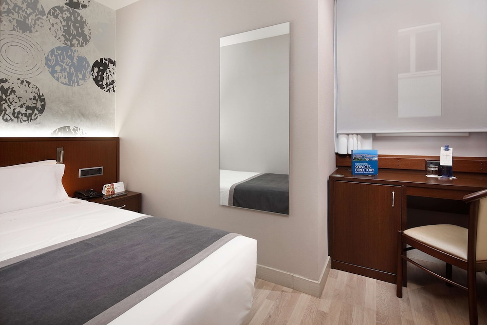 Single Room photo 2
