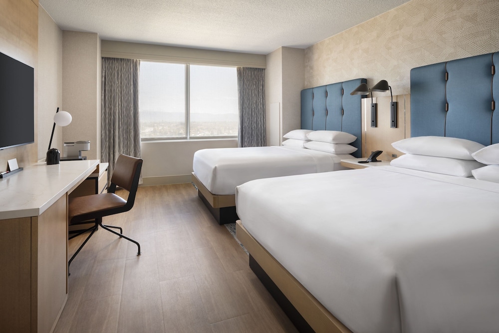 Luxury Room, 2 Queen Beds - Photo 1