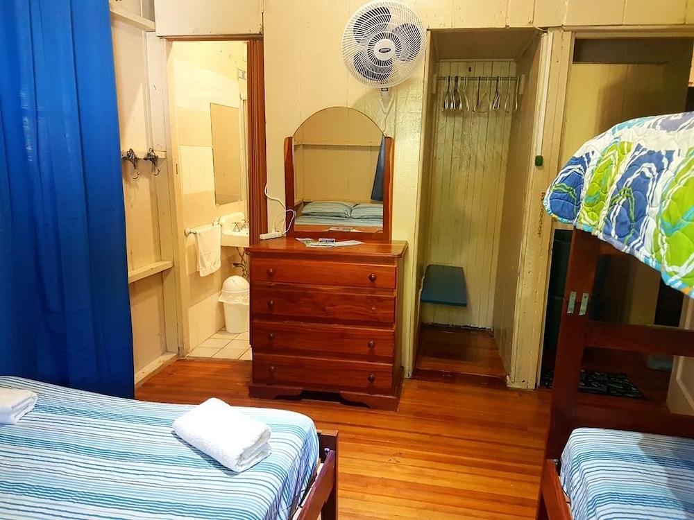 Quadruple Room photo 2