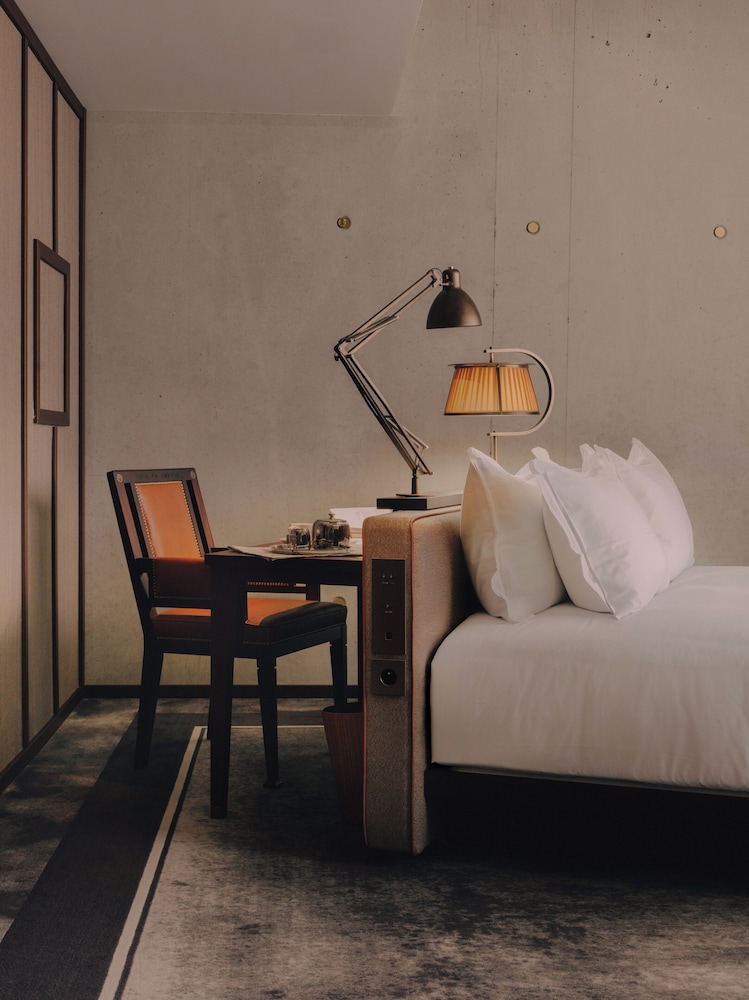 Superior Room, 1 King Bed