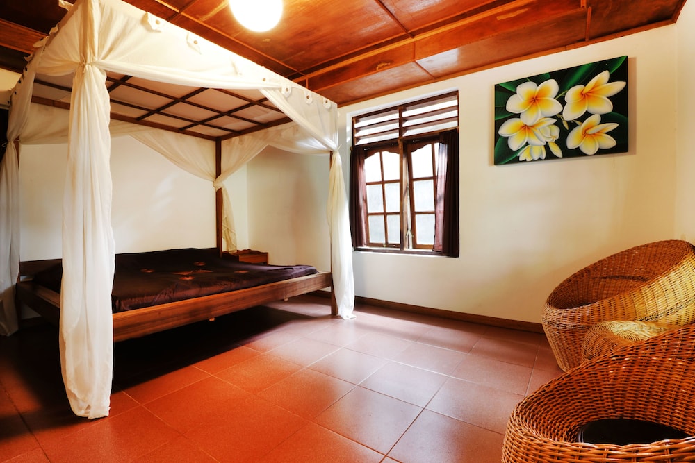 Superior Room, Shared Bathroom