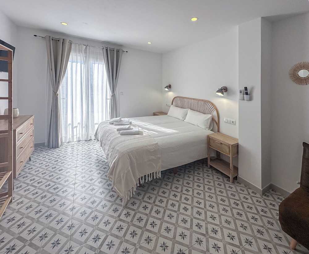Deluxe Double Room, Balcony, Mountain View photo 2