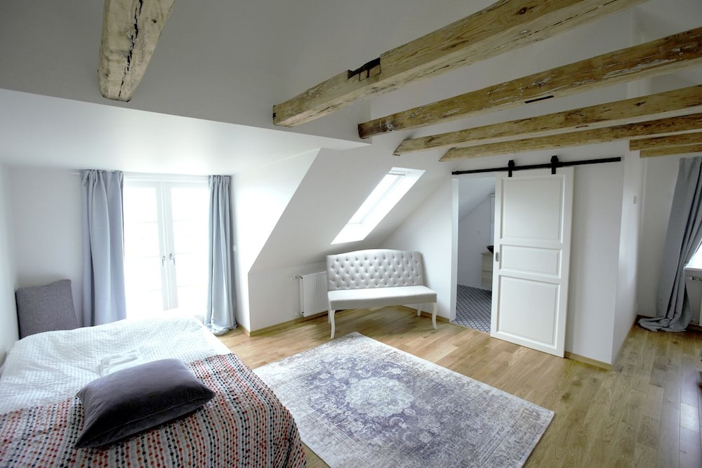 Deluxe Suite, Private Bathroom, Sea View (Balcony) photo 3