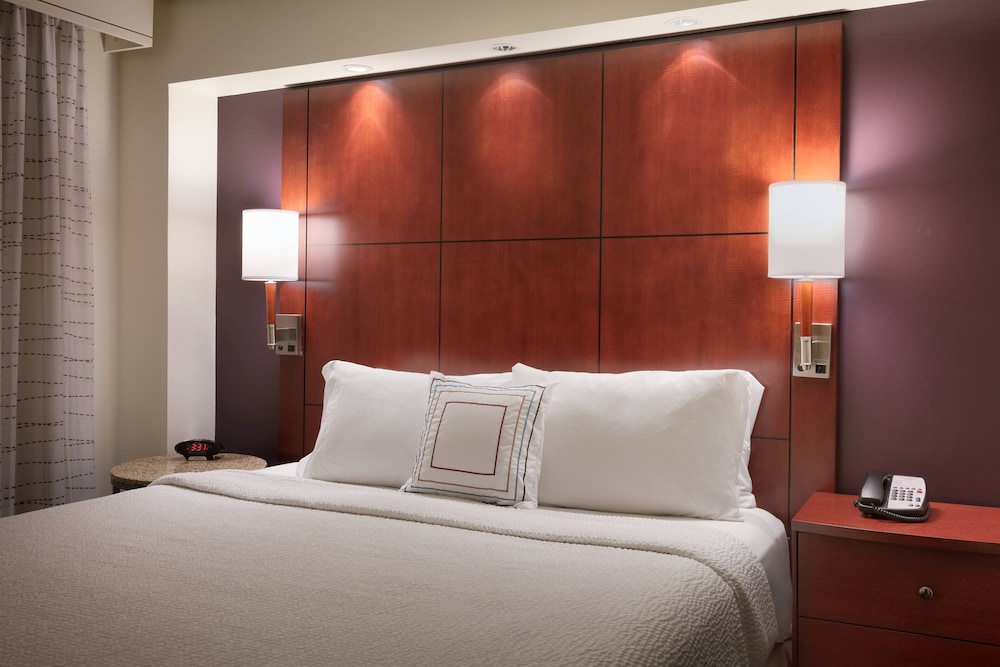 Suite, 1 Bedroom - Photo 4