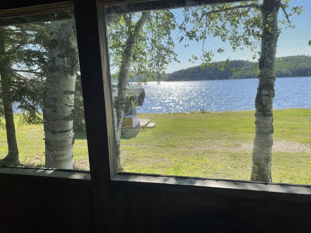 Cabin, 2 Bedrooms, Lake View photo 2