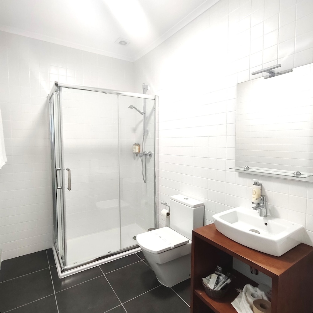 Classic Double or Twin Room, Sea View photo 3
