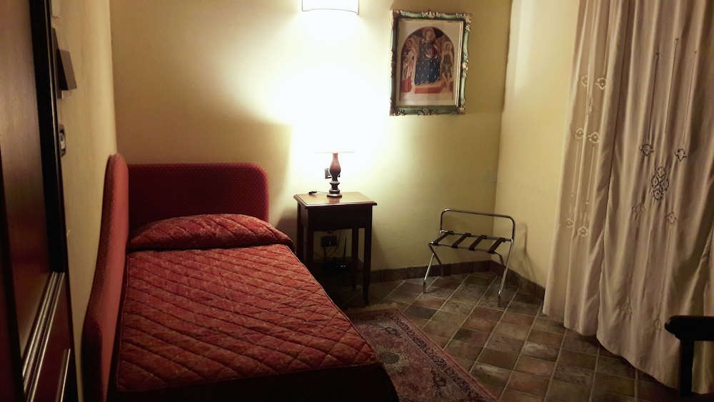 Premium Single Room photo 2