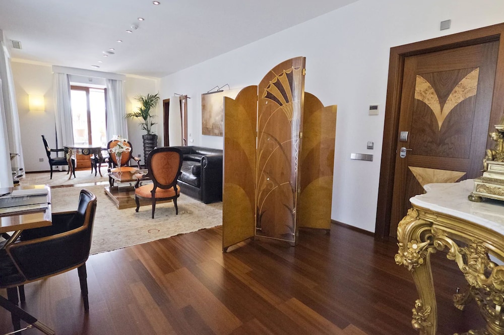 Grand Suite, Terrace, Partial Sea View Grand Suite, Terrace, Partial Sea View