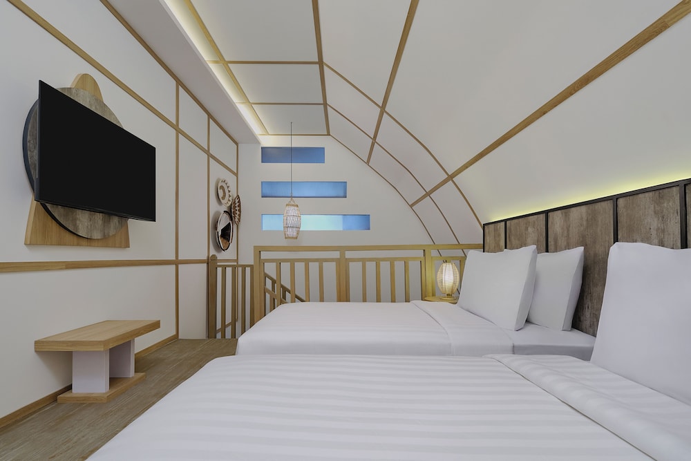 Family Suite, 2 Bedrooms (Duplex - Mezzanine) photo 2