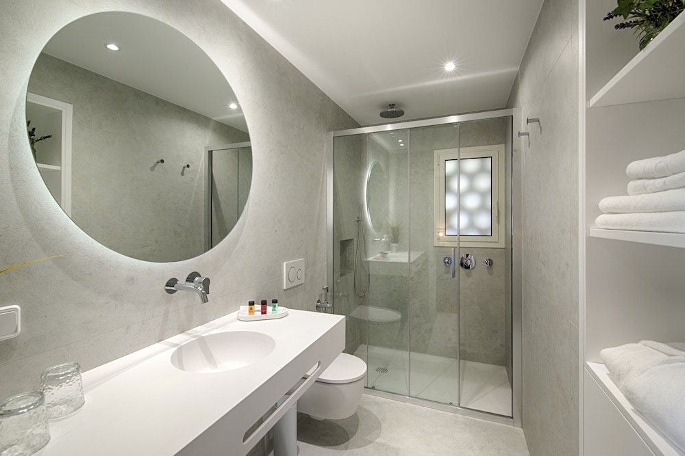Superior Double Room, Private Bathroom, Garden View photo 3