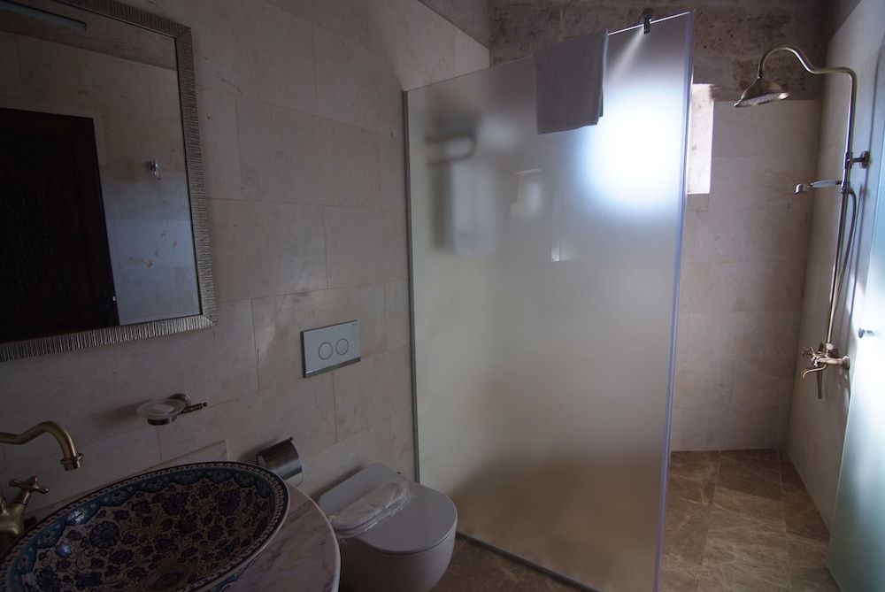 Panoramic Room - Photo 3