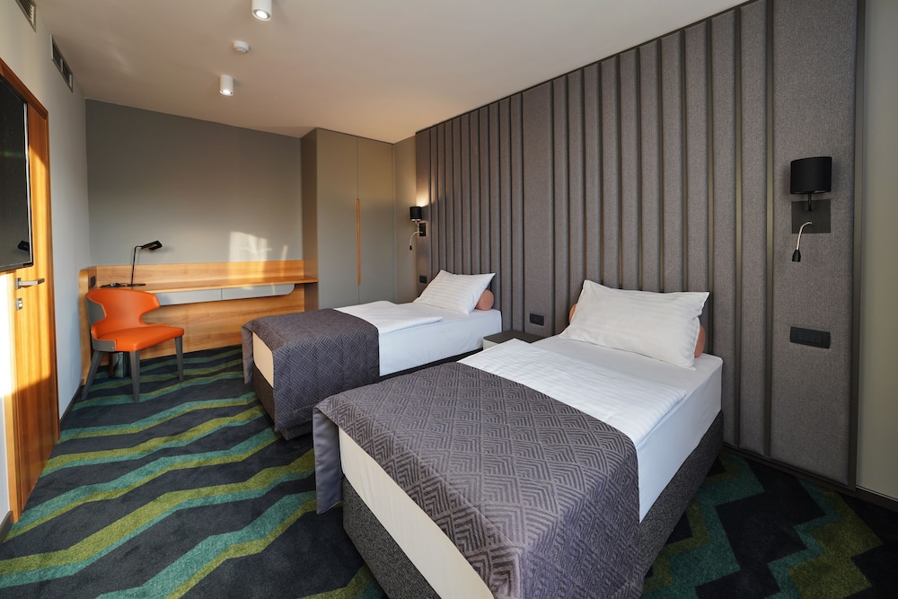 Superior Quadruple Room photo 2