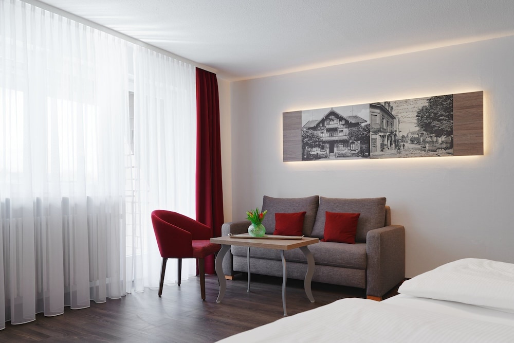Junior Suite, Non Smoking - Photo 4