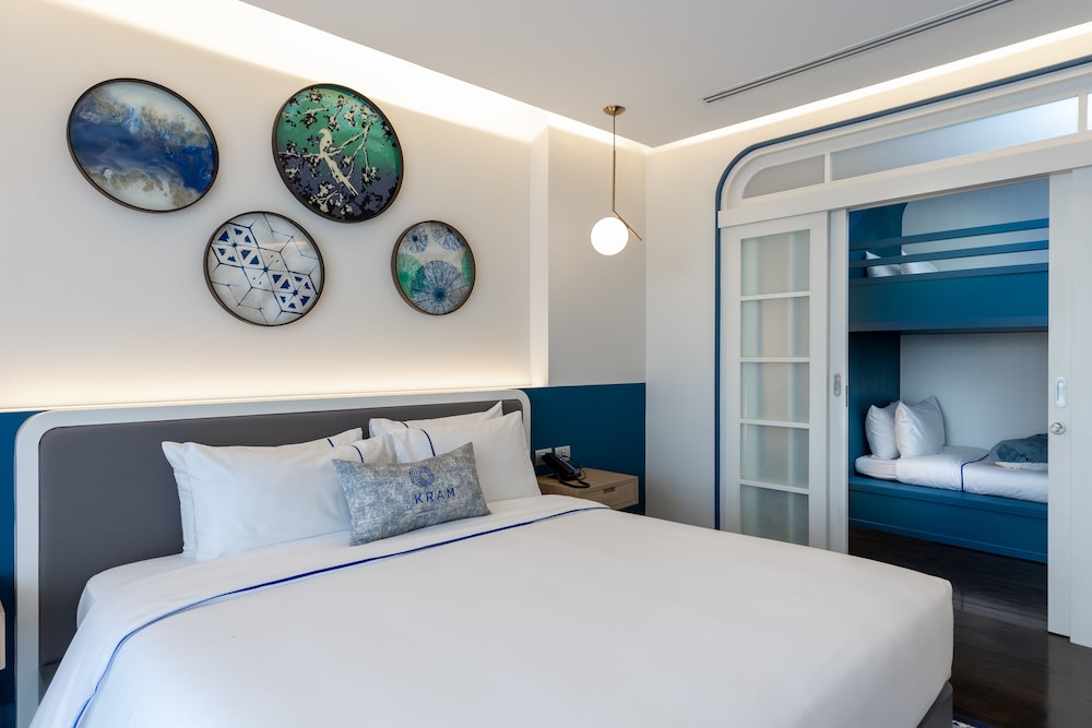 Family Room, Pool View