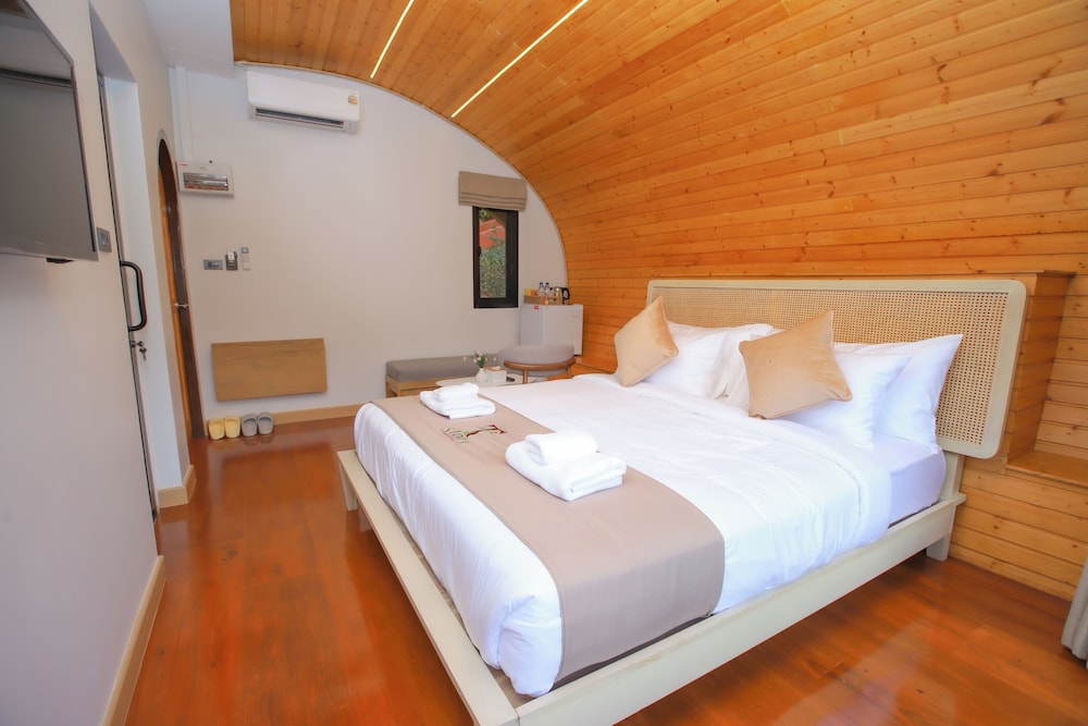Standard Room - Photo 9