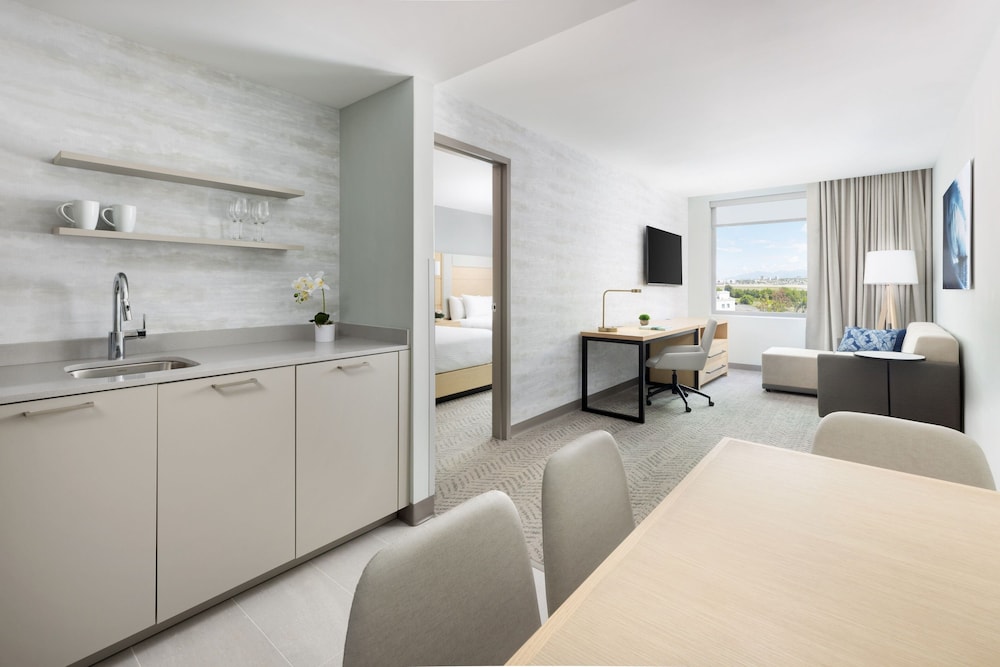 Suite, 1 Bedroom photo 3