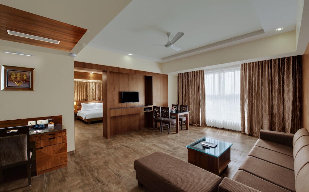 Hazel Suite photo 3
