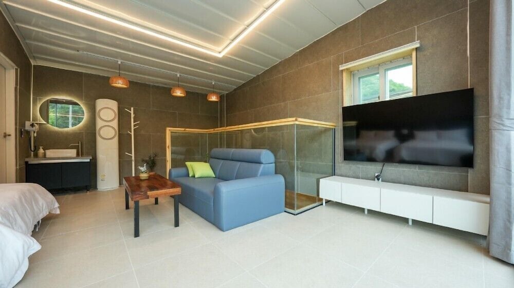 Room (A1) - Photo 4