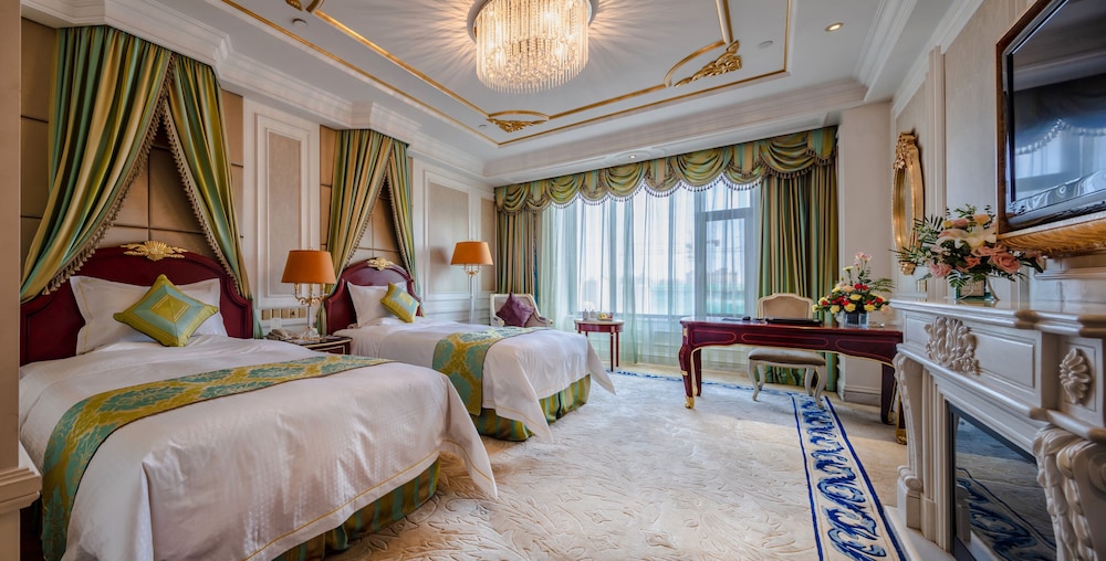 Grand Double Room