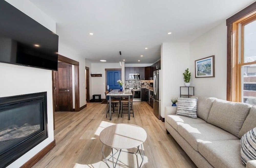 Condo, 1 Bedroom photo 3