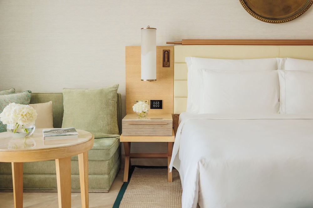 Resort Balcony Deluxe Room - Photo 2
