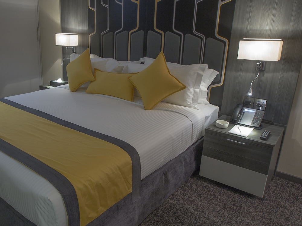 Standard Room, 1 King Bed - Photo 4