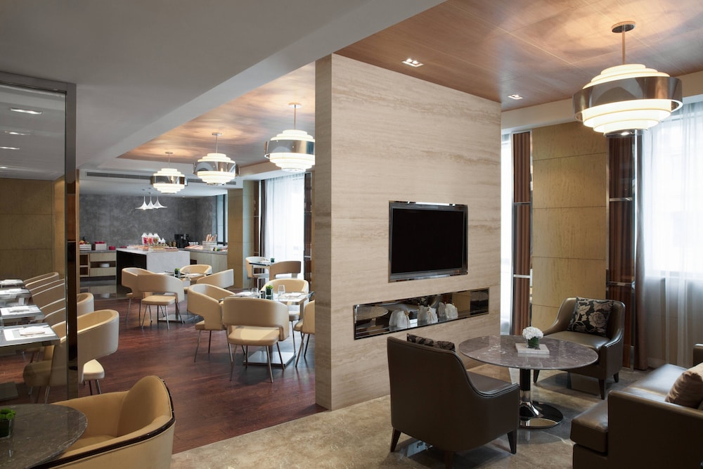 Suite, 1 Bedroom, City View photo 3