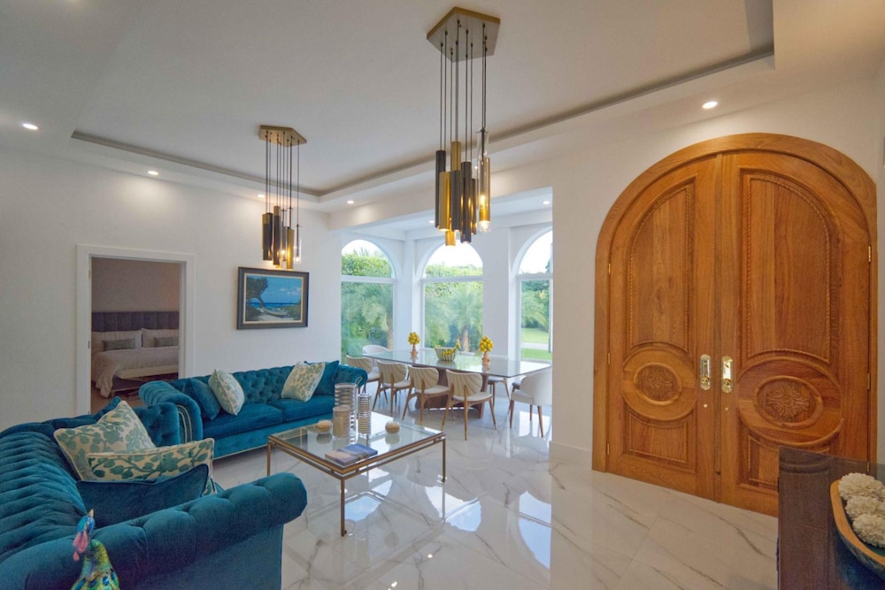 Villa, Smoking