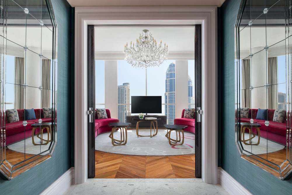 The Amiri Suite - Photo 1