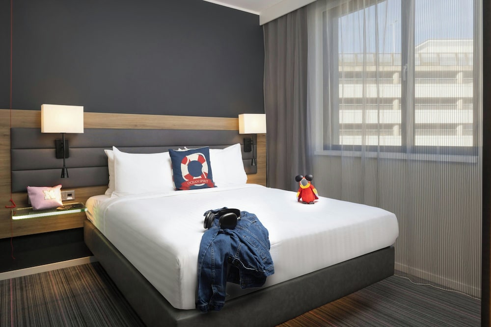 Room, 1 Queen Bed - Photo 14