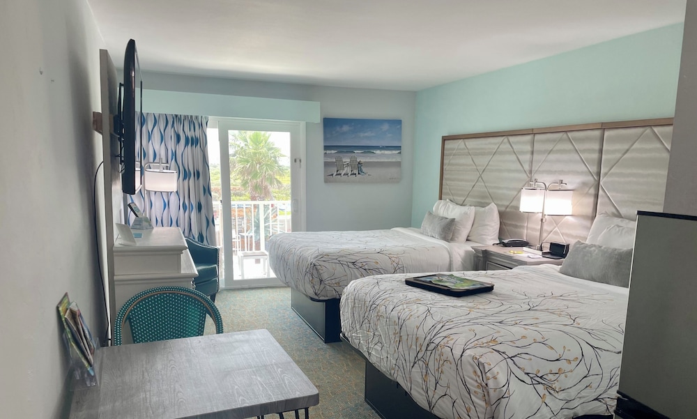 Elite Room, 2 Queen Beds, Balcony, River View
