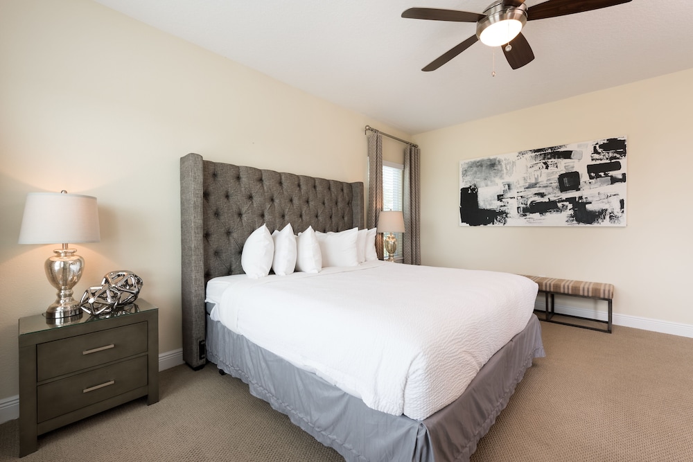 10 Bedroom Homes Eastside, Private Pool