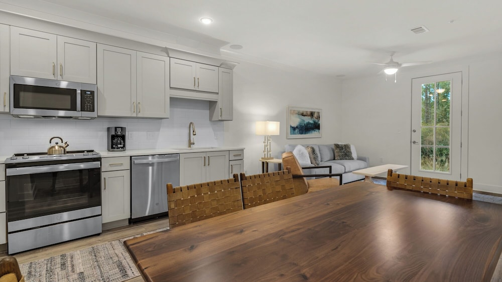 Condo, 1 King Bed, Patio, Garden View (Pinewood30A 415) photo 2
