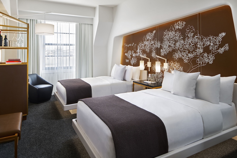 Deluxe Room, 2 Double Beds (City View Deluxe Double Double) - Photo 2