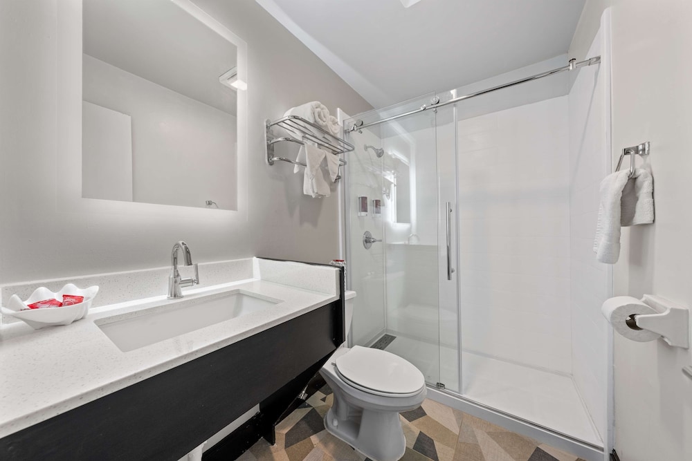 Suite, 2 Double Beds, Non Smoking, Kitchen (with Sofabed) - Photo 8