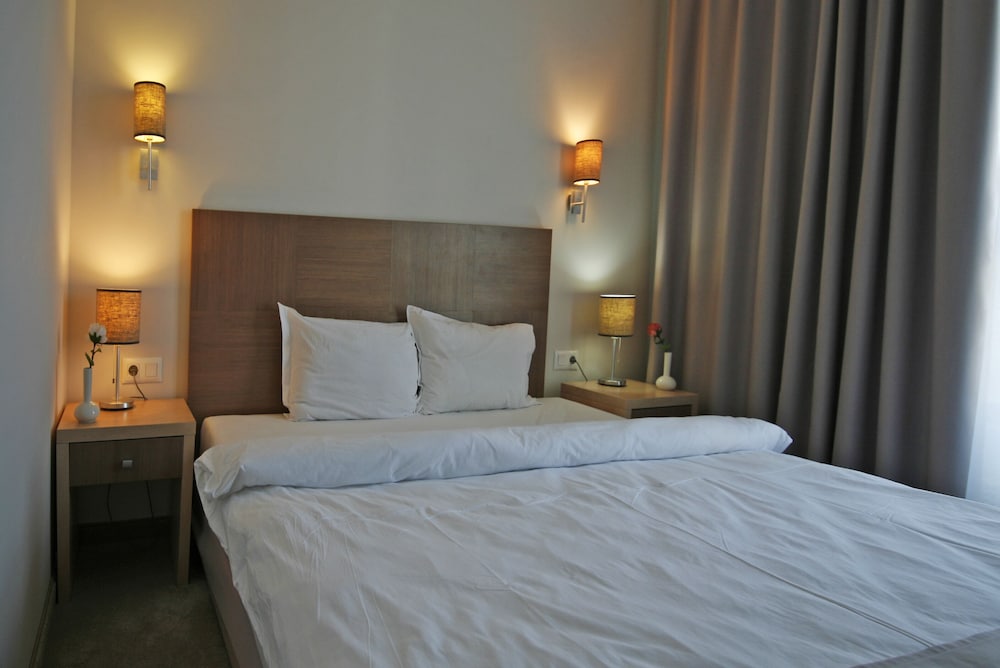 Suite, 1 Double Bed - Photo 1