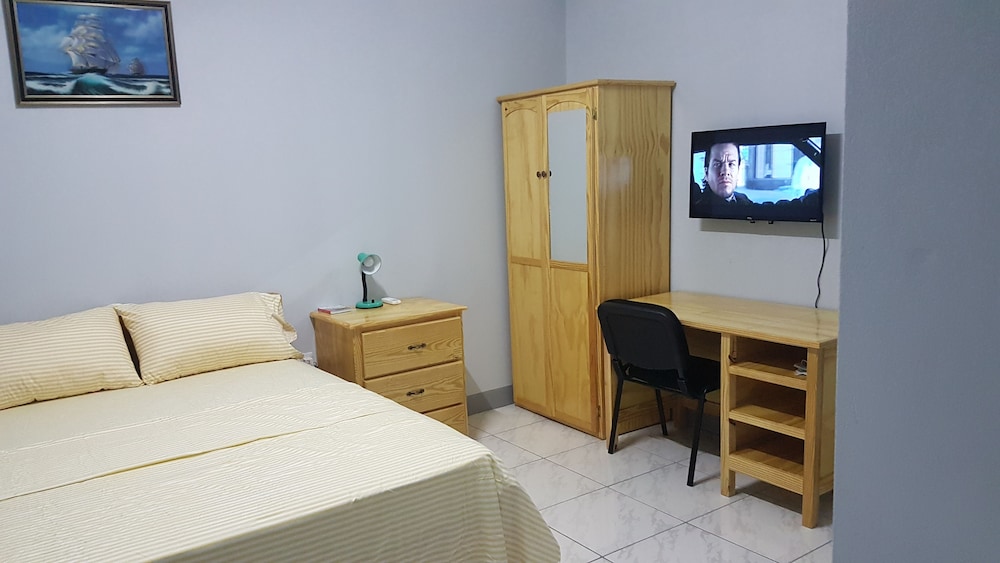 Studio, 1 Double Bed, Partial Ocean View photo 2