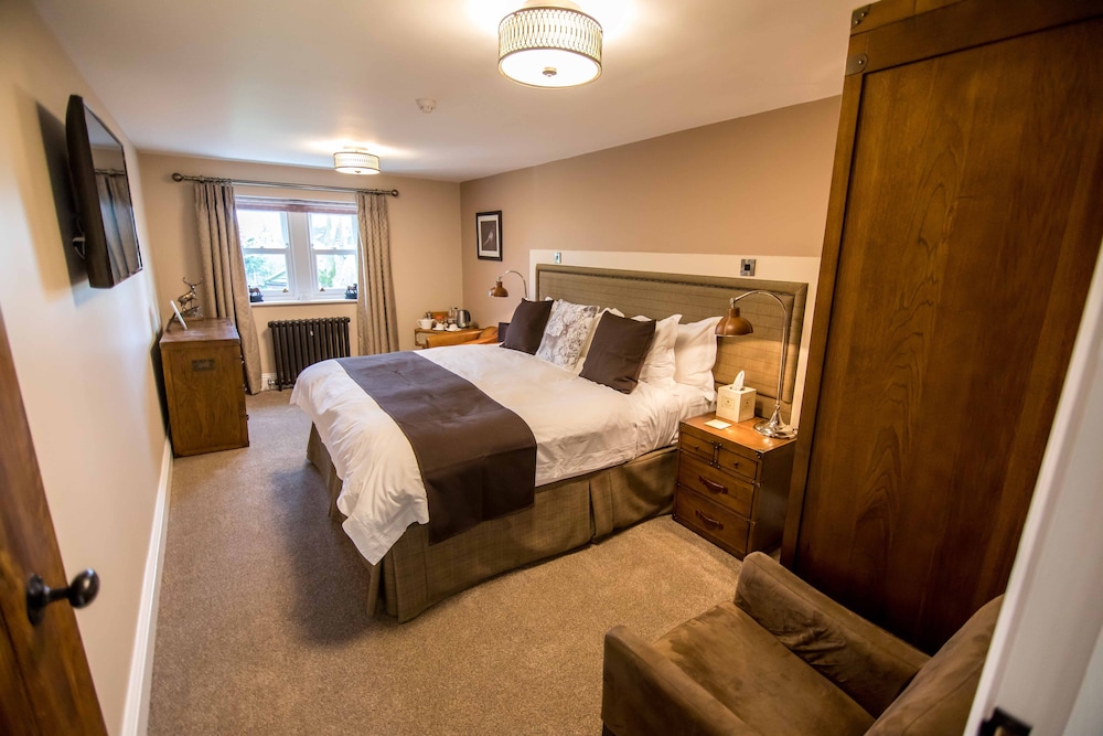 Superior Double or Twin Room, Ensuite photo 3