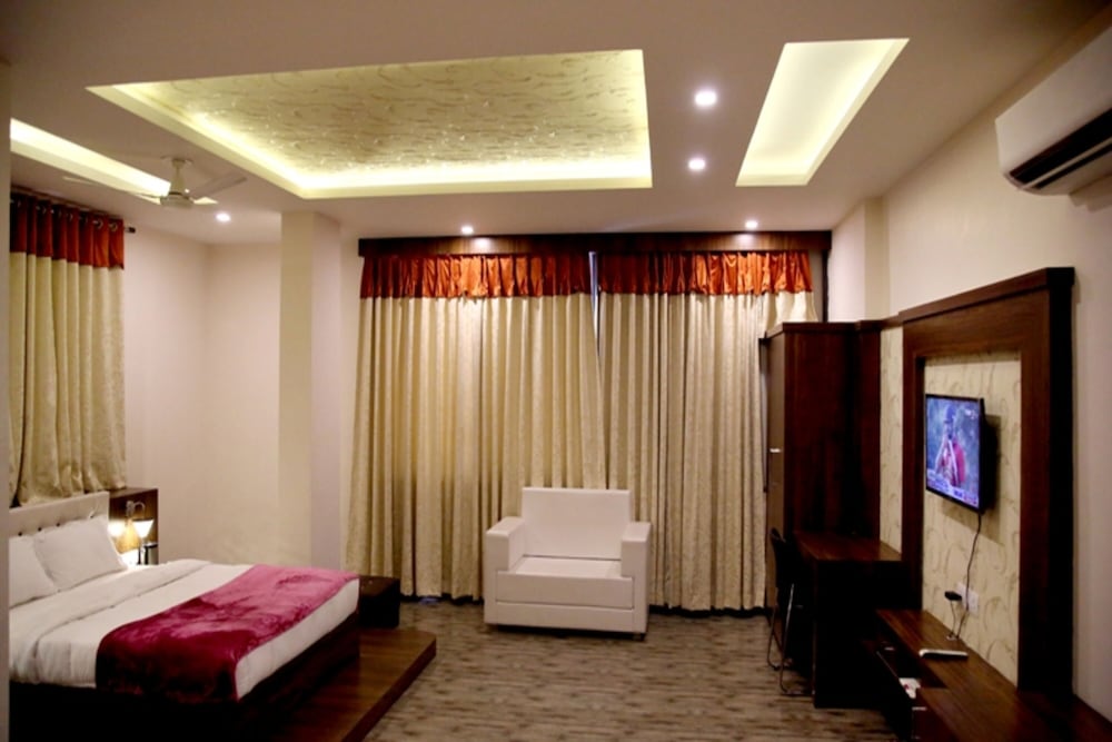 Deluxe Room - Photo 10