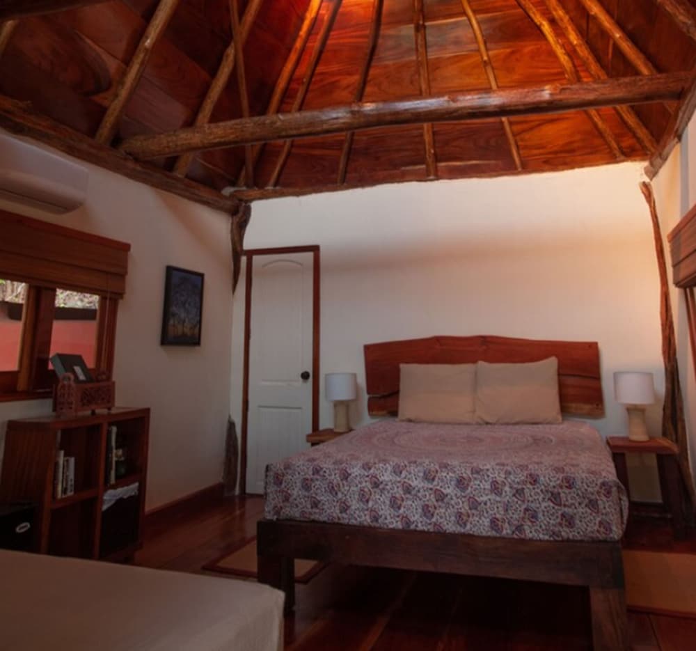 Deluxe Cabin, Multiple Beds, Garden View (Rancho Cabaña)