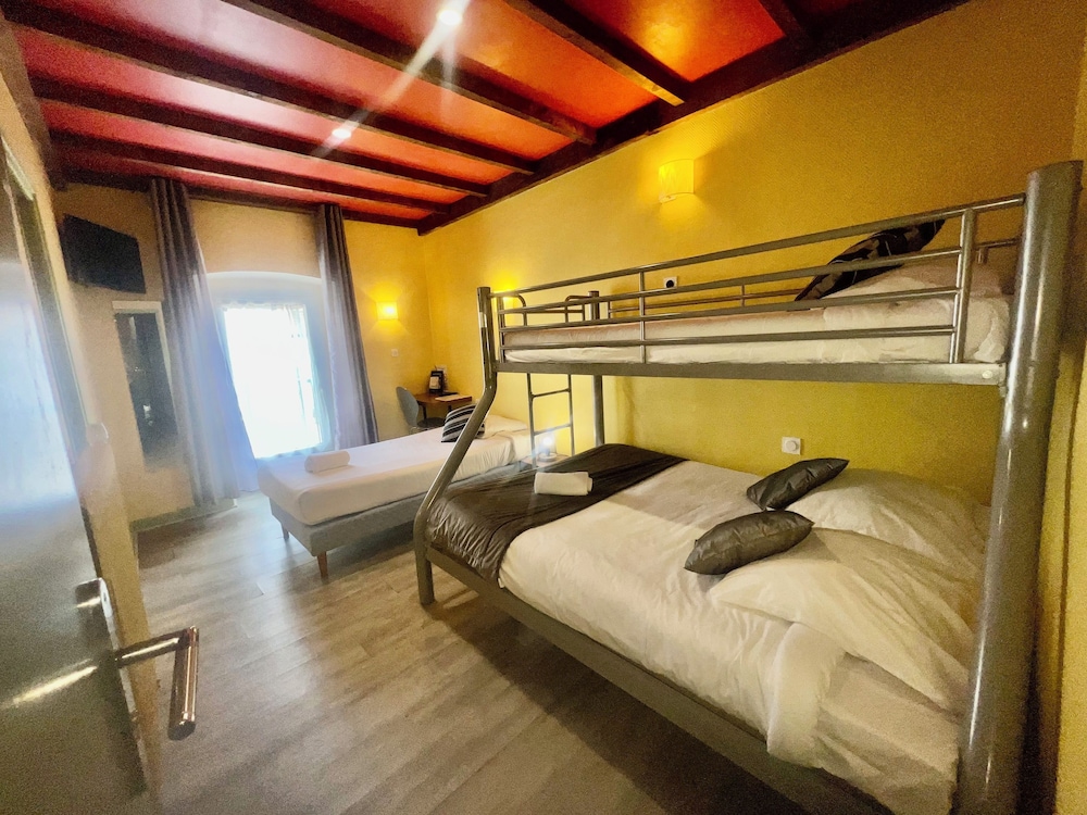 Quadruple Room photo 1