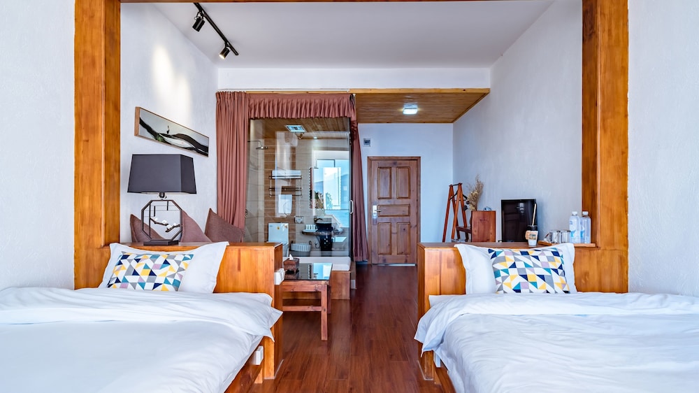 Design Twin Room