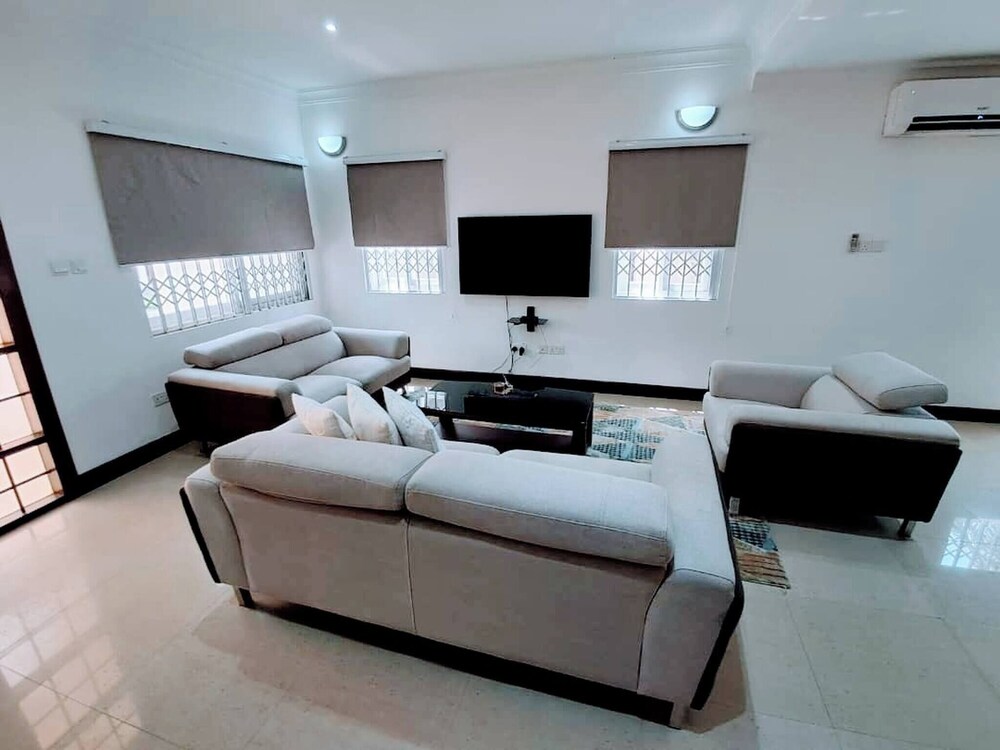 House, 3 Bedrooms, Smoking, Balcony